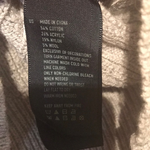 American eagle sweater - Picture 3 of 6